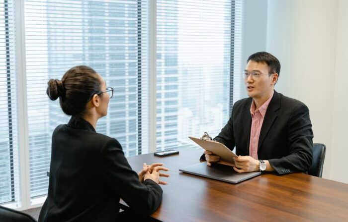 How do you answer Why did you leave your last job in an interview