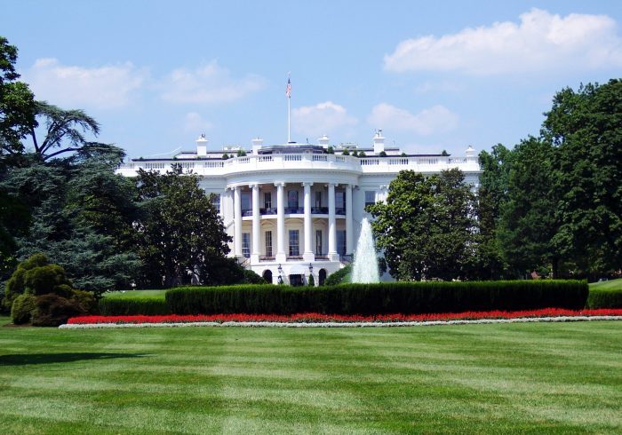 How to become a congressional staffer