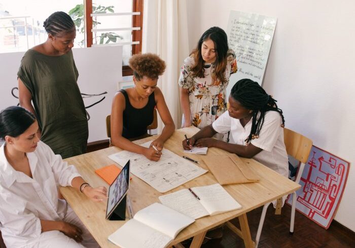 Mastering Business Communication Skills: The Essential Guide to Business Writing, Grammar, and More